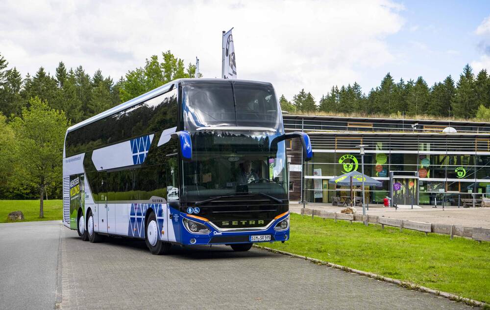 Mit Bus und Bahn