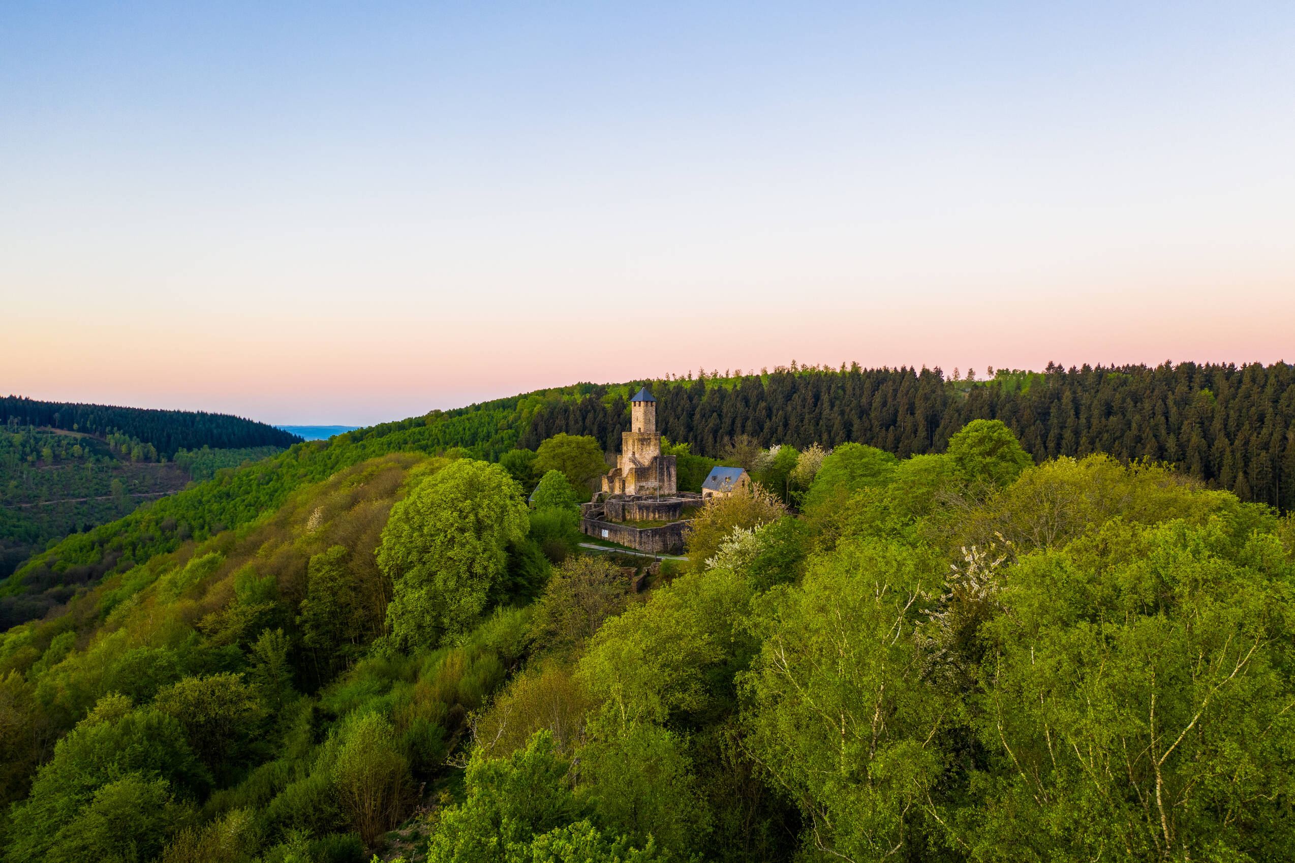 Luftaufnahmen von Burg Grimburg